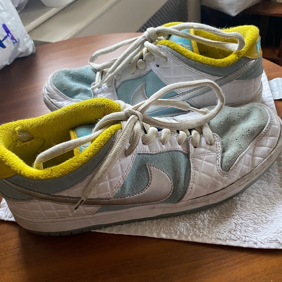 FTC x Dunk Low SB 'Lagoon Pulse' - Picture 2 of 4